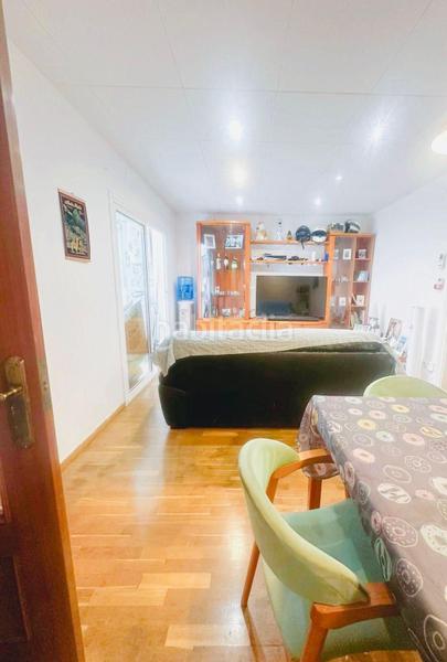 Foto 24272c1d-fe23-4b07-8fd1-30b3aaade838. Appartamento con riscaldamento in El Raval Santa Coloma de Gramenet