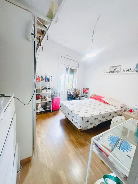 Foto f9c26cc6-96e4-4343-9165-0b8c19d76028. Appartamento con riscaldamento in El Raval Santa Coloma de Gramenet