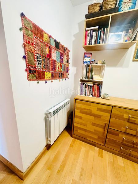 Foto 0b7b9e52-a769-4557-9b0c-5cd33751db2b. Zweistöckige wohnung mit heizung in Riu Nord Santa Coloma de Gramenet