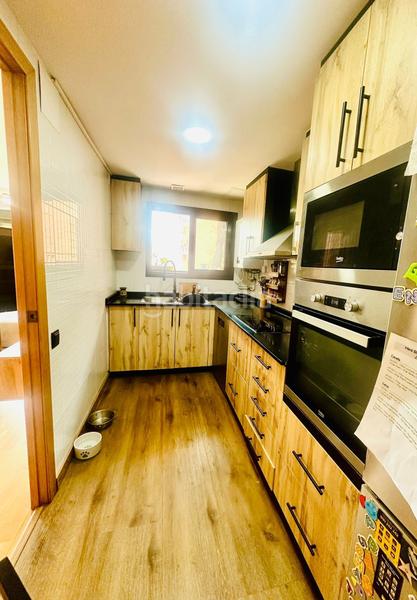 Foto 1afd2ae8-0a4a-460d-8ea1-bf628424d018. Zweistöckige wohnung mit heizung in Riu Nord Santa Coloma de Gramenet
