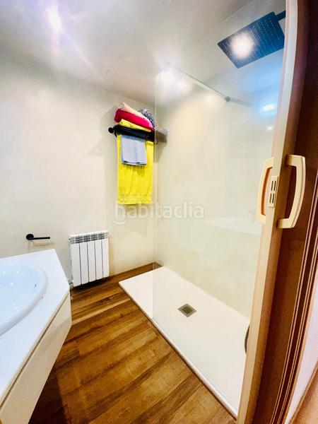 Foto 47c3880e-6bed-4c45-862d-aa3860d4c454. Zweistöckige wohnung mit heizung in Riu Nord Santa Coloma de Gramenet