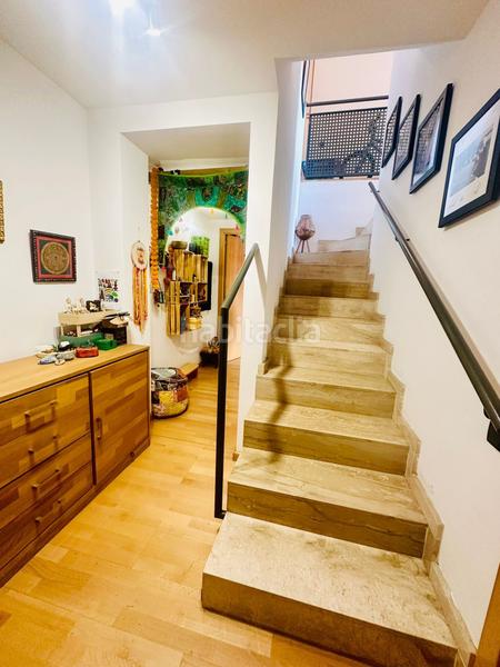 Foto d746ef4d-32d9-4501-9ff8-eeefa16a1fbd. Zweistöckige wohnung mit heizung in Riu Nord Santa Coloma de Gramenet