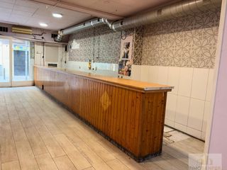 Local Comercial  Singuerlin. Santa coloma de gramanetlocal