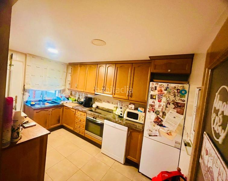 Foto a1825049-1ba4-439e-9c75-c315c59a7c68. Casa a schiera con camino riscaldamento parcheggio in Almazora / Almassora