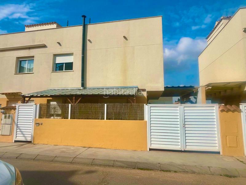Foto a8198d8d-3d78-4d79-91a4-f9dcdc0c37c9. Casa a schiera con camino riscaldamento parcheggio in Almazora / Almassora