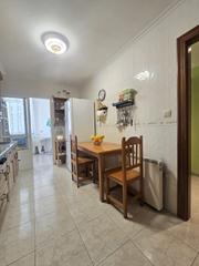 Appartement à Piñeiros - Freixeiro. Piso con ascensor, trastero y garaje