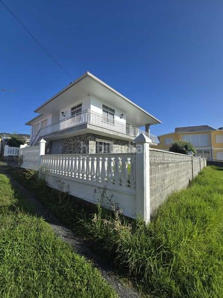 Foto fe4a9116-97cb-49b1-854d-2acd6bf79af4. Casa amb calefacció a Valdoviño