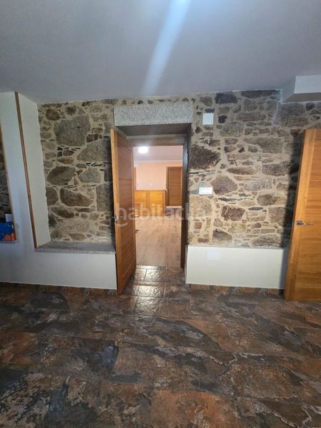 Foto a7661dcd-d046-499e-b0cf-ec50967dd6e5. Casa a Valdoviño