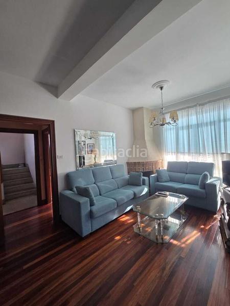 Foto 506b5d82-91bb-4aa9-9588-bdf94ab97a1e. Haus mit heizung in Piñeiros - Freixeiro Narón