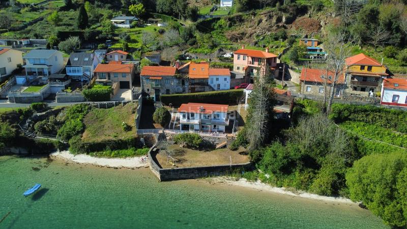 Foto 43ad04d9-432b-45e5-8633-bbce68aa0122. Casa amb calefacció aparcament a Área Rural Ferrol