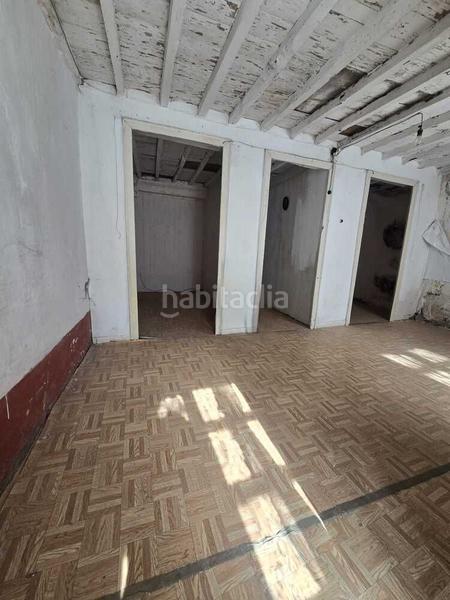 Foto 33233846-81bd-48cd-b33b-e366c2cd5276. Casa adossada a Neda