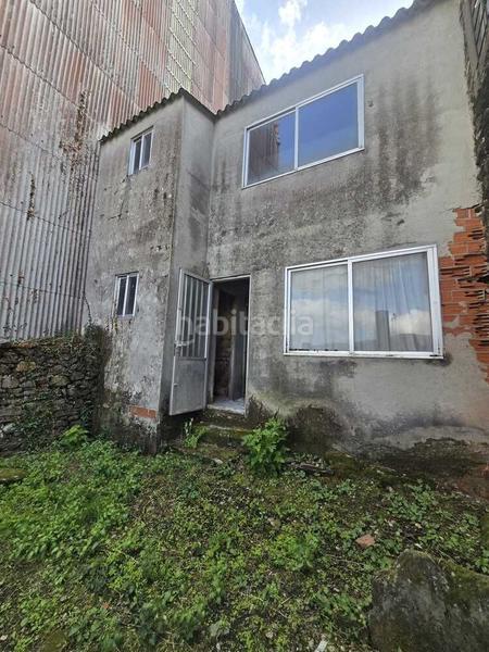 Foto 5bab2bde-0d4a-477b-80df-017419b30400. Casa adossada a Neda