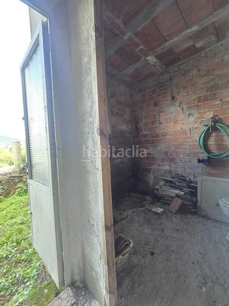 Foto b1d5234b-b68b-4d42-803b-5488cd72f376. Casa adossada a Neda