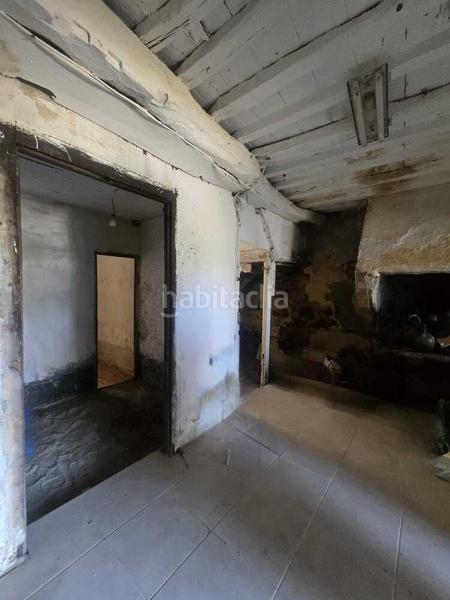 Foto e12dea1d-a4a0-446f-a63a-3f87f5f48ffb. Casa adossada a Neda