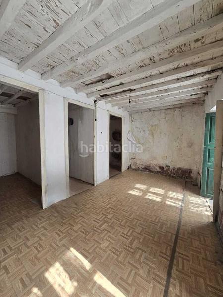 Foto e268fd83-c1f4-49d6-ab8b-3fb9f0a151be. Casa adossada a Neda