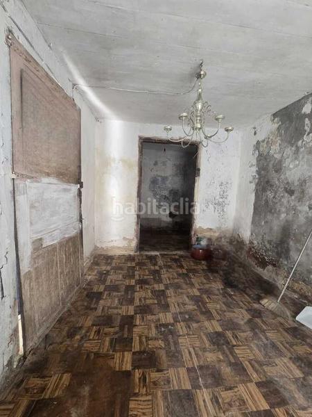 Foto e8c28325-2452-4e04-bf21-729dd7634c7d. Casa adossada a Neda