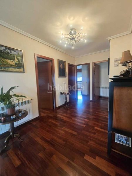Foto 286fdee7-9677-4c62-8b4d-0ee14bb8b069. Casa amb calefacció piscina a A Malata - Catabois - Ciudad Jardín Ferrol