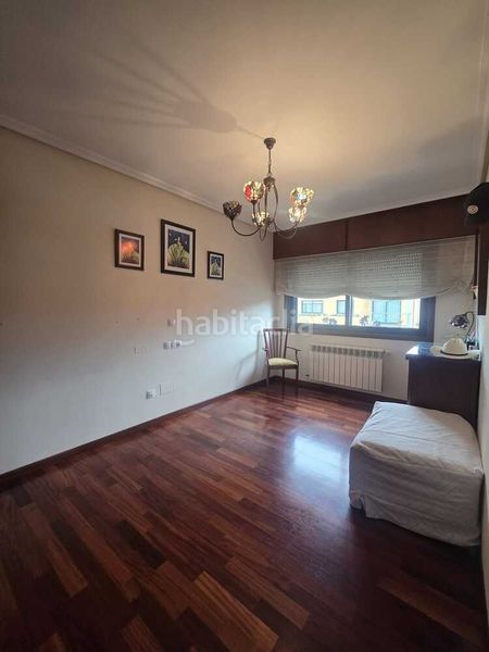 Foto a6317b72-a287-4937-bbca-993e17c32b84. Casa amb calefacció piscina a A Malata - Catabois - Ciudad Jardín Ferrol