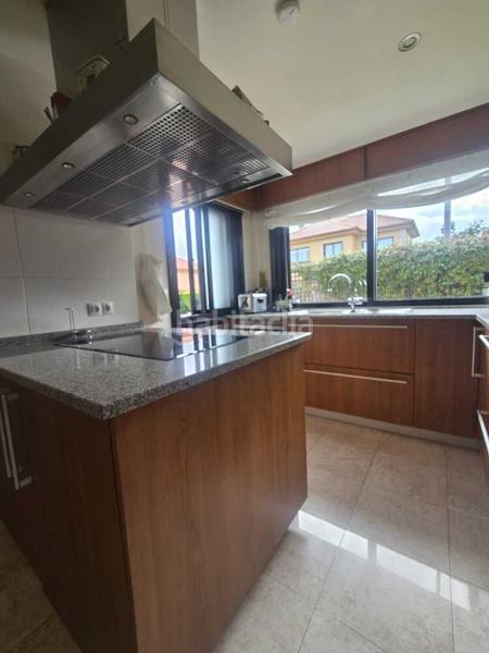 Foto d0d0fac6-e929-447d-b751-2fa9e0b851a1. Haus mit heizung pool in A Malata - Catabois - Ciudad Jardín Ferrol