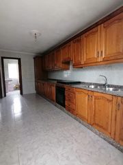 Haus in A Malata - Catabois - Ciudad Jardín. Casa de campo semi restaurada en pazos ferrol