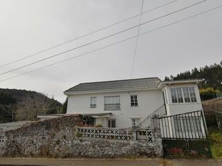 Casa in A Malata - Catabois - Ciudad Jardín. Casa de campo semi restaurada en pazos ferrol