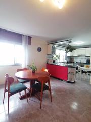 Maison jumelée à Neda. Vivienda unifamiliar adosada de 3 plantas en la mourela neda