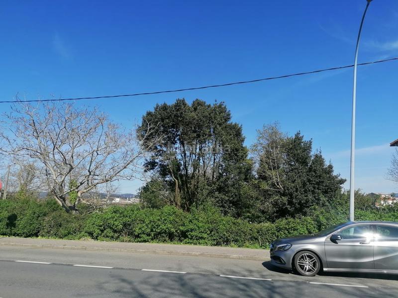 Foto b6996510-bdfc-4694-8951-7e1a36c7dc5c. Terreno residencial solar urbano en el centro en Piñeiros - Freixeiro Narón