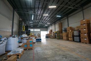 Industrial building in Calle Virgen de los Lirios