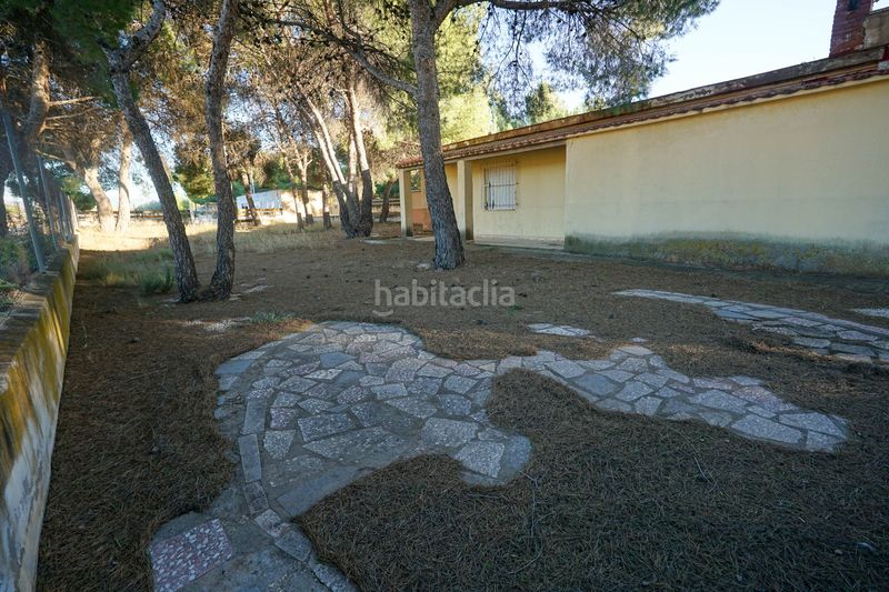 Foto 5590f2d2-d028-4d14-ab87-e5238cbccb73. Masia amb aparcament a Ibi