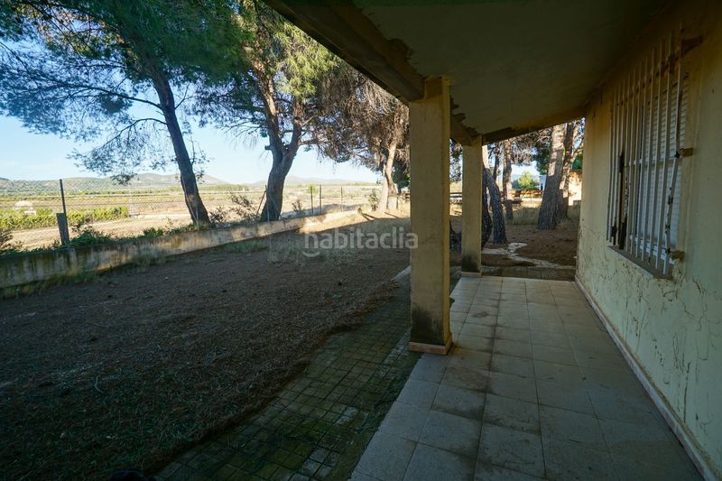 Foto 5f264b0e-a02f-4feb-b2e8-8458a5ba97a7. Masia amb aparcament a Ibi