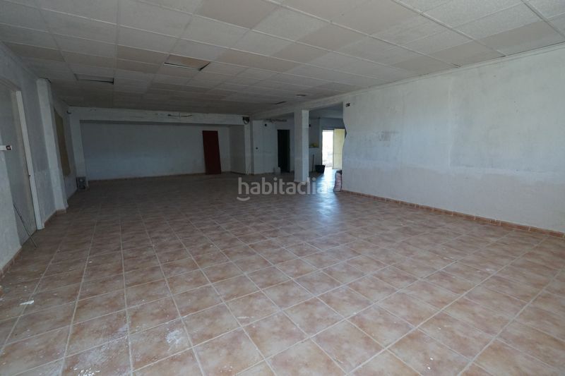 Foto d6d48935-5a43-4b50-9167-064cea7d20f8. Masia amb aparcament a Ibi