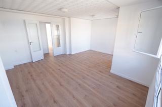 Pis  Avenida de azorín. Amplio piso en venta en ibi – 120 m², reformado y listo para per