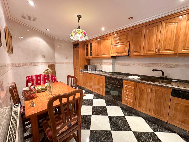 Foto 4cb6805c-65a2-411c-b993-019fc76e666c. Àtic amb calefacció aparcament a Ibi