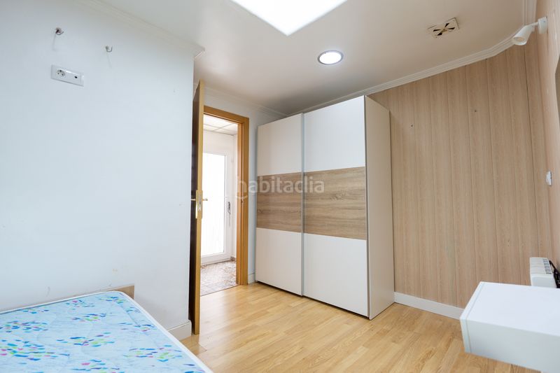 Foto 14bb705c-645d-43e8-89d6-b2e8e81de50b. Casa adossada a Ibi