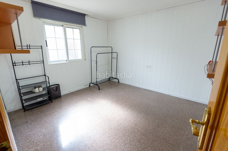 Foto 624005e9-2457-4d1b-84d6-e7ae1f8f03bf. Casa adossada a Ibi