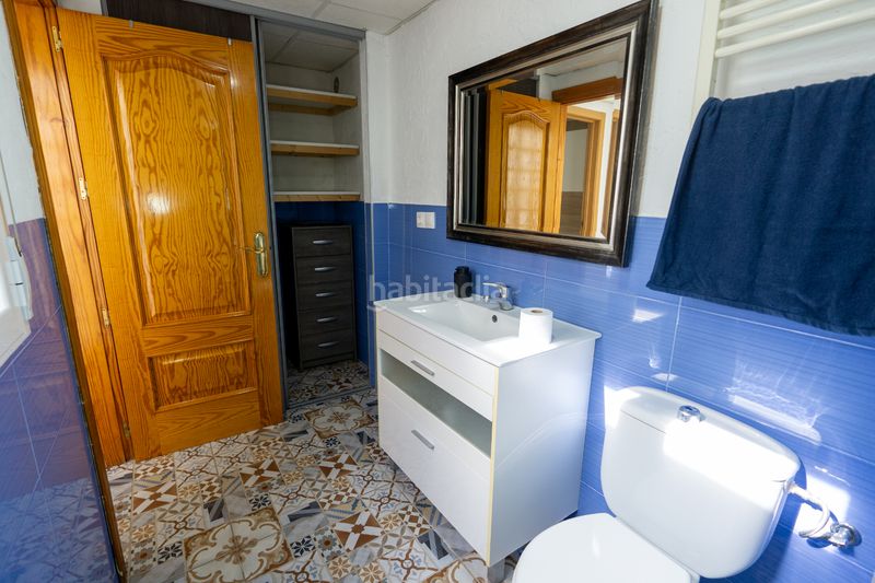 Foto 73dac1d7-605b-4145-b36f-d4da3a3efd92. Casa adossada a Ibi