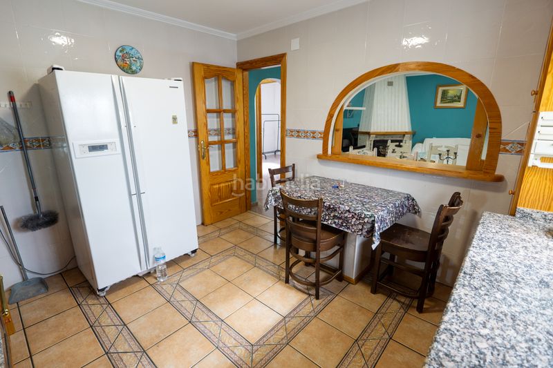 Foto 9a4af467-c7b9-483e-b340-2758727275c5. Casa adossada a Ibi