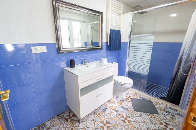 Foto aea0fd02-6863-409b-843e-1362d296cbf7. Casa adossada a Ibi