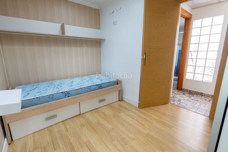 Foto b83ad628-57a8-4fa5-80f7-9214d9bb15fe. Casa adossada a Ibi