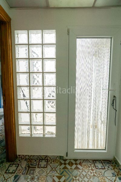 Foto d3b464ac-81b5-4354-99c8-44811847aa14. Casa adossada a Ibi