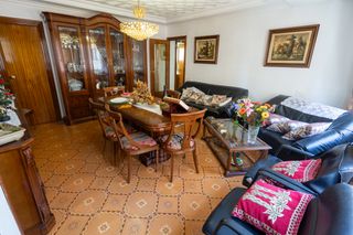 Appartement  Carrer el salvador. Piso amplio de 140 m² con ascensor en pleno centro de ibi