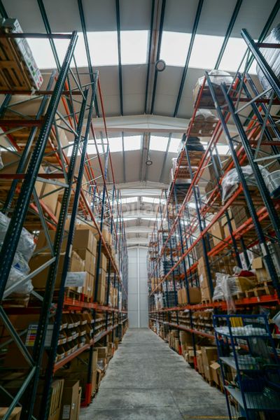 Foto ecd9bfa9-5bc7-45e0-bf82-59e658acd789. Location bâtiment à usage industriel dans Ibi