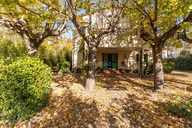 Foto f8d3773e-c1b6-4e24-bfc3-1c3270487fa1. House with fireplace pool in Mira-sol Sant Cugat del Vallès