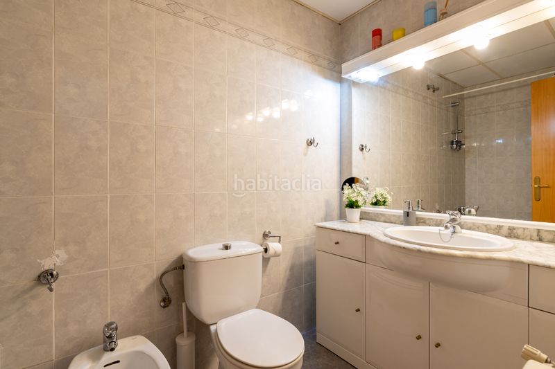 Foto bfcca0f1-e3a3-4fab-8b3c-251392dbe1c6. Piano terra con riscaldamento parcheggio in Eixample Sabadell