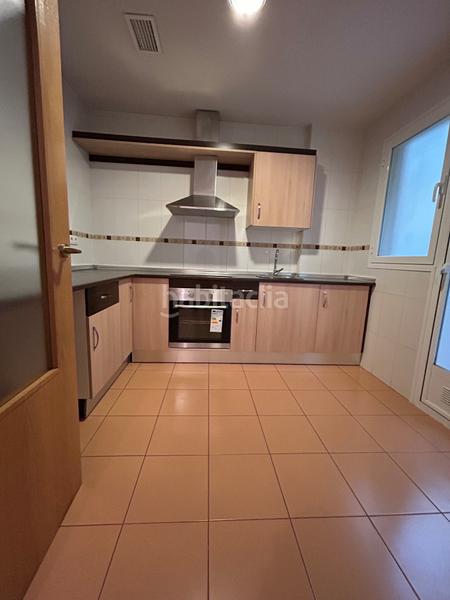 Foto e806d793-53aa-4d7a-a990-3b42bc5c671b. Piso en calle fernando albarrán ambel 2 gran oportunidad pisazo ?? en Badajoz