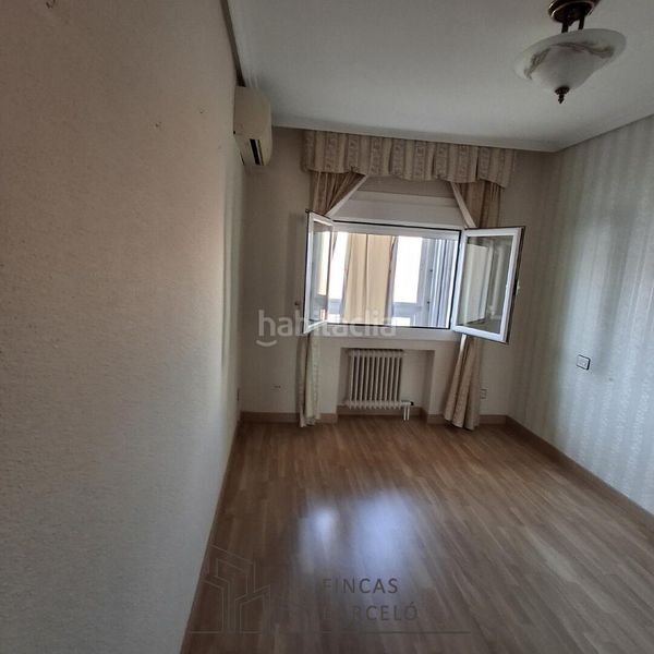 Foto 1a30f082-a737-48e6-81fb-08ce8930fdb8. Piso en Plaza de Toros Zaragoza