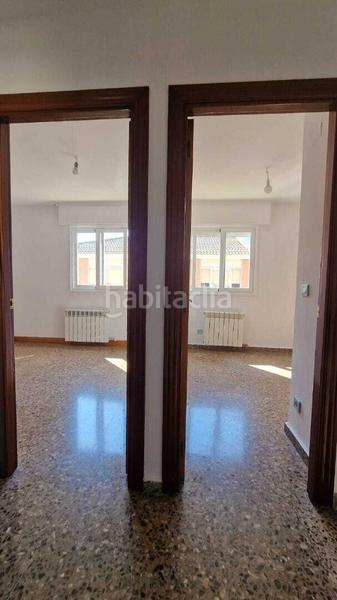 Foto 01b3ed4f-a1d0-4d64-9643-5cb3e47fb1fa. Duplex in Valdefierro Zaragoza