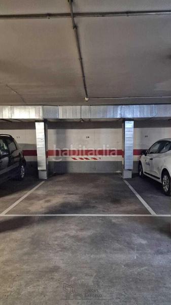 Foto e7d4870b-4f94-427f-b67b-3cb7139307cc. Car parking in Plaza de Toros Zaragoza