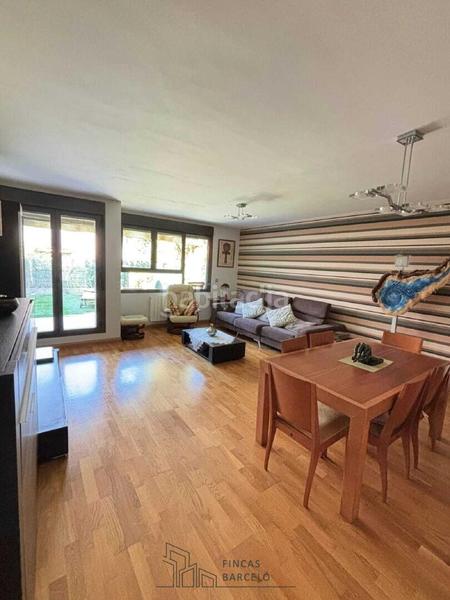 Foto 998d3f0f-4793-446c-a5ef-097c87b775fc. Maison jumelée dans Cuarte de Huerva