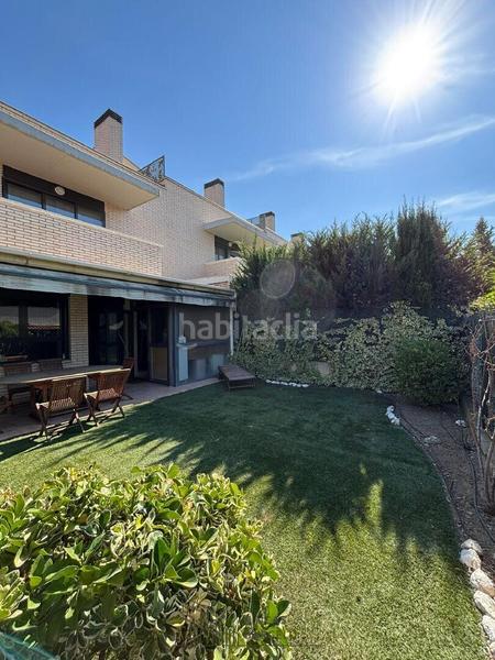 Foto b2d59e3b-b006-484d-a0e5-9e58de9800af. Maison jumelée dans Cuarte de Huerva